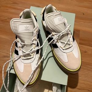 Ivy Park Shoes worn only once!